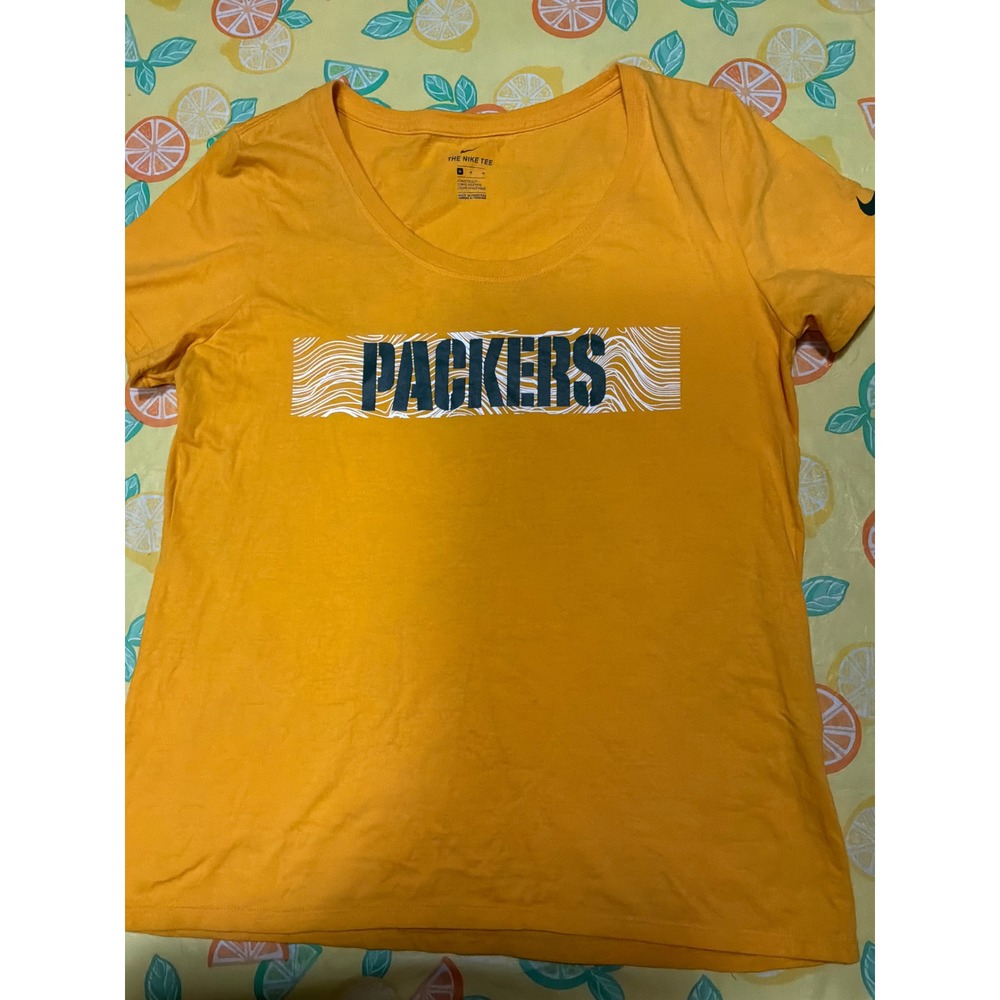 Sporty Womens Nike Green Bay Packers T-Shirt Medium Gold